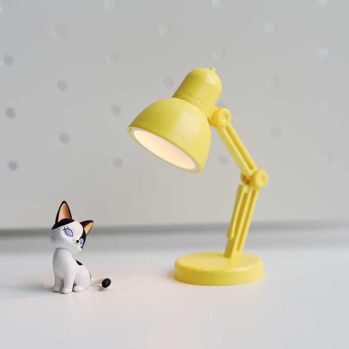 yellow lamp